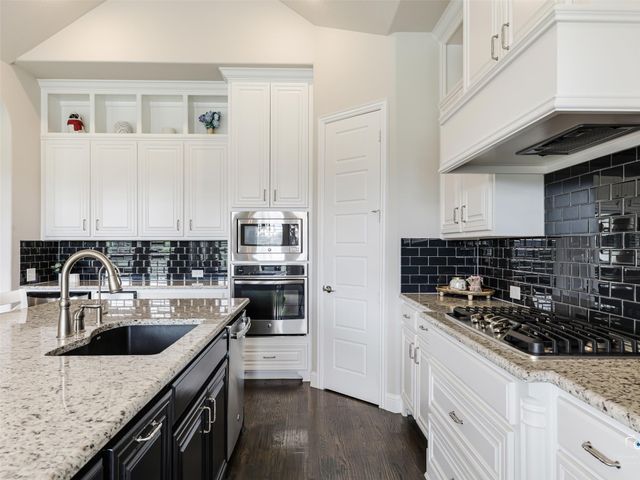 1306 Cypress Creek Way, Celina, TX 75009