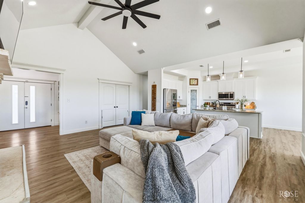 Image 10 of property listing at 4804 Cheetah Run, San Angelo, TX 76901