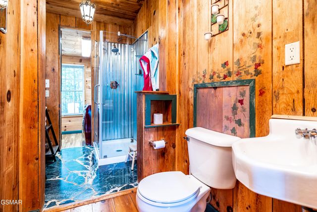 2832 Joyner Hills Lane, Sevierville, TN 37876