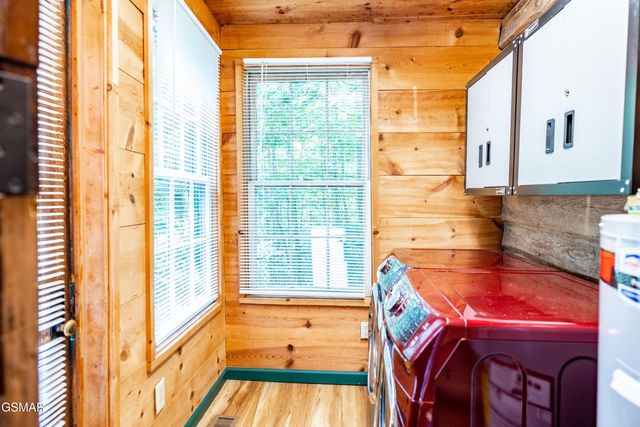 2832 Joyner Hills Lane, Sevierville, TN 37876