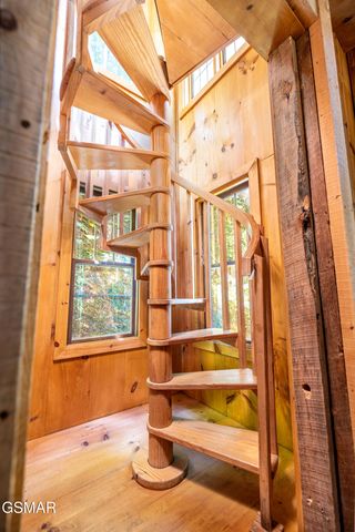 2832 Joyner Hills Lane, Sevierville, TN 37876