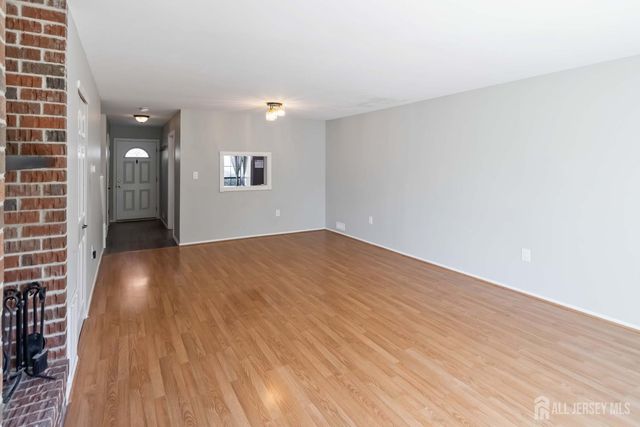 2 Daniel Drive, Franklin, NJ 08823