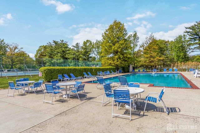 2 Daniel Drive, Franklin, NJ 08823