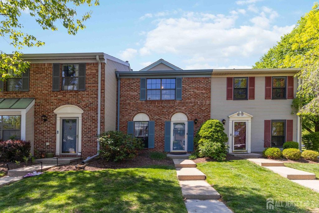 2 Daniel Drive, Franklin, NJ 08823