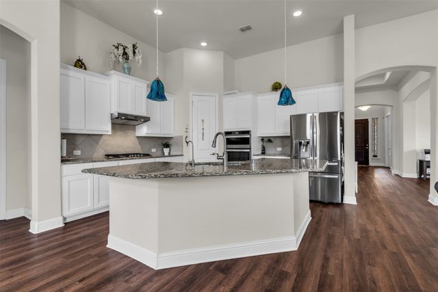 13784 Carmenita Drive, Frisco, TX 75035