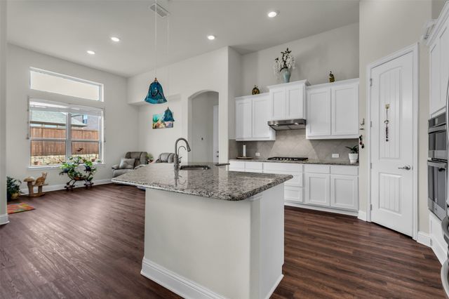 13784 Carmenita Drive, Frisco, TX 75035