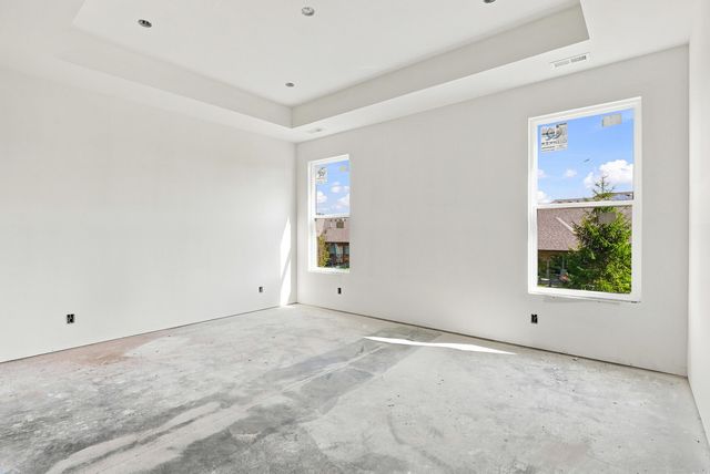 5902 HARLAN CT, Columbia, MO 65201