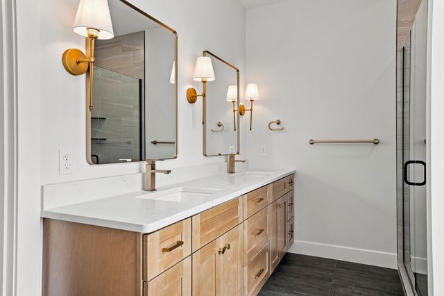 5902 HARLAN CT, Columbia, MO 65201