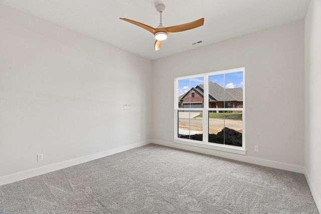 5902 HARLAN CT, Columbia, MO 65201