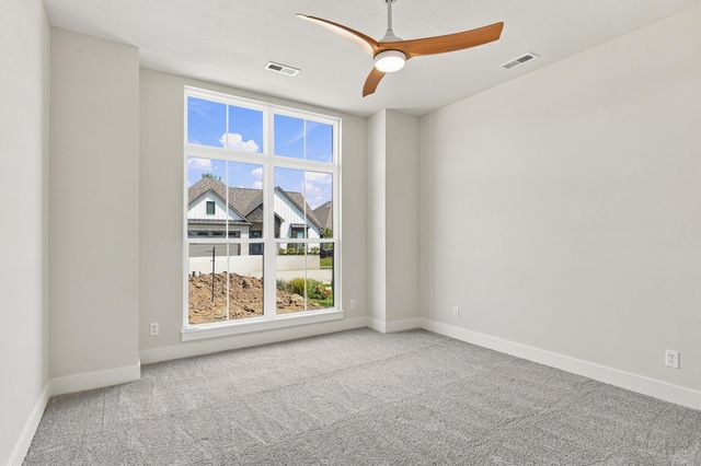 5902 HARLAN CT, Columbia, MO 65201