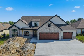 5902 HARLAN CT, Columbia, MO 65201