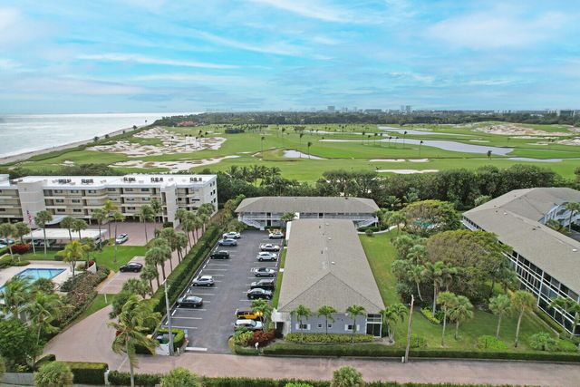 901 Seafarer Circle 403, Jupiter, FL 33477