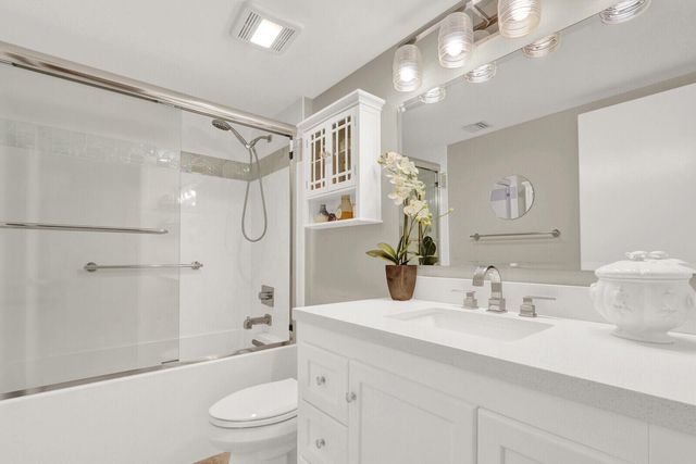 901 Seafarer Circle 403, Jupiter, FL 33477