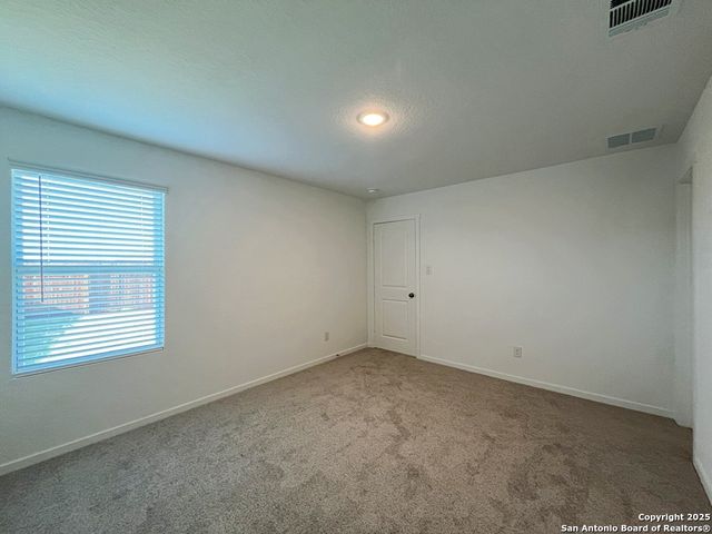 534 CHEVRE RD, New Braunfels, TX 78130