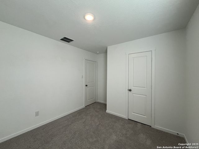 534 CHEVRE RD, New Braunfels, TX 78130