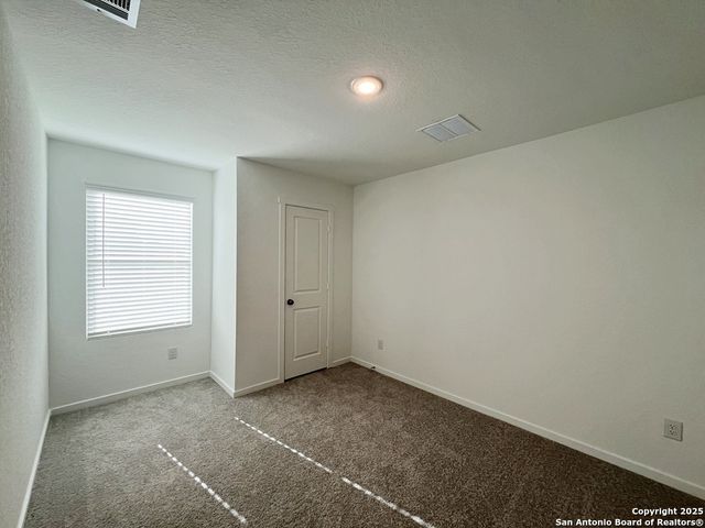 534 CHEVRE RD, New Braunfels, TX 78130