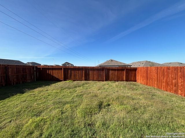 534 CHEVRE RD, New Braunfels, TX 78130