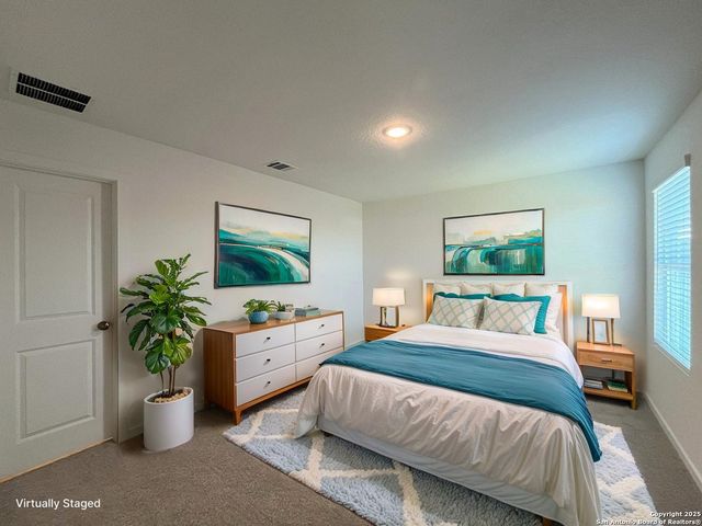 534 CHEVRE RD, New Braunfels, TX 78130
