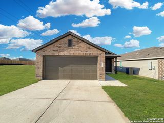 534 CHEVRE RD, New Braunfels, TX 78130