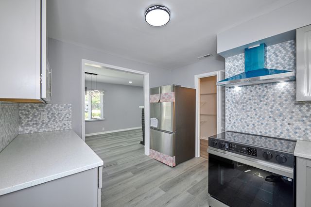 257 N Grace Street, Lombard, IL 60148