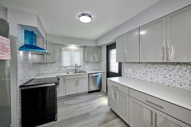 257 N Grace Street, Lombard, IL 60148