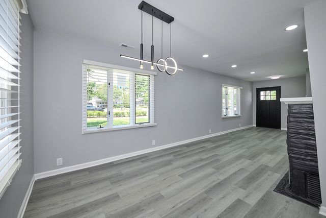 257 N Grace Street, Lombard, IL 60148