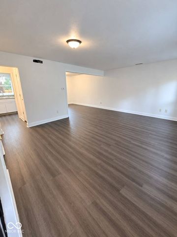 8416 Meadowlark Drive, Indianapolis, IN 46226