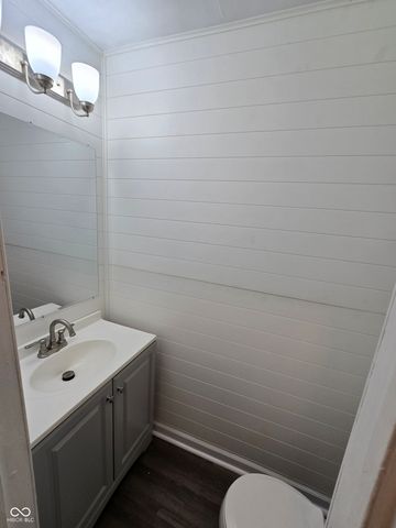8416 Meadowlark Drive, Indianapolis, IN 46226