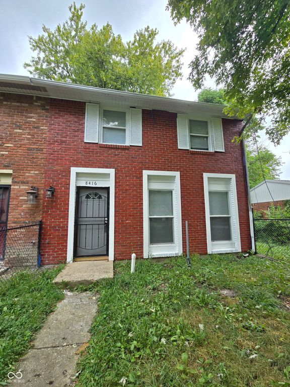 8416 Meadowlark Drive, Indianapolis, IN 46226