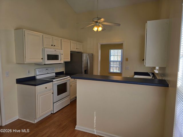 1200 Saint Charles Circle, Greenville, NC 27834
