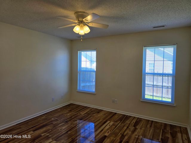 1200 Saint Charles Circle, Greenville, NC 27834