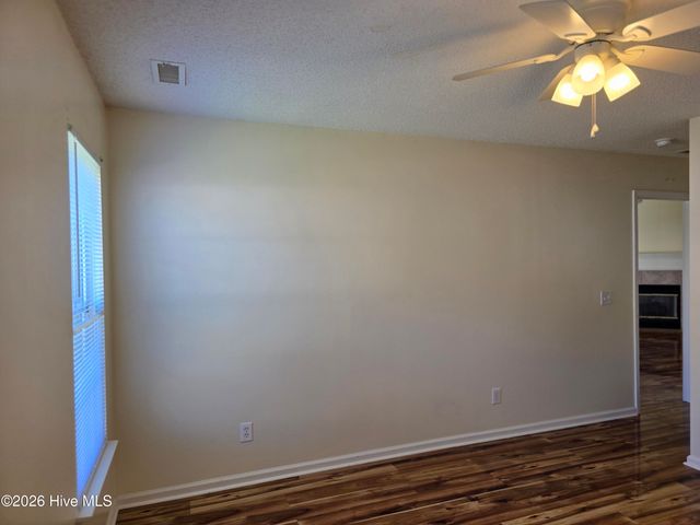 1200 Saint Charles Circle, Greenville, NC 27834