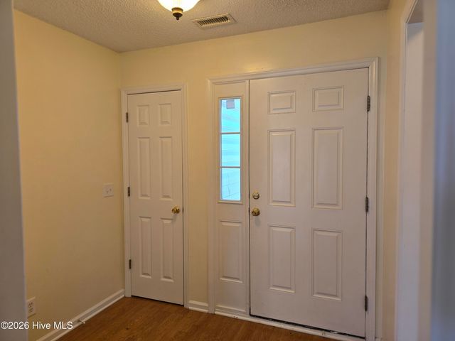 1200 Saint Charles Circle, Greenville, NC 27834