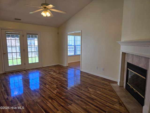 1200 Saint Charles Circle, Greenville, NC 27834