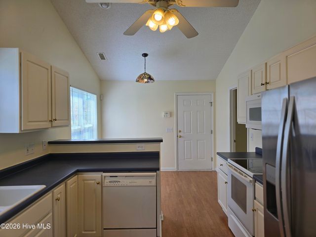 1200 Saint Charles Circle, Greenville, NC 27834