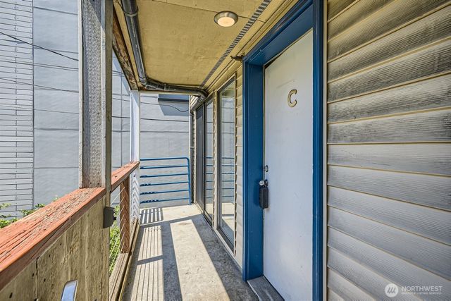 2312 E Denny Way, Seattle, WA 98122