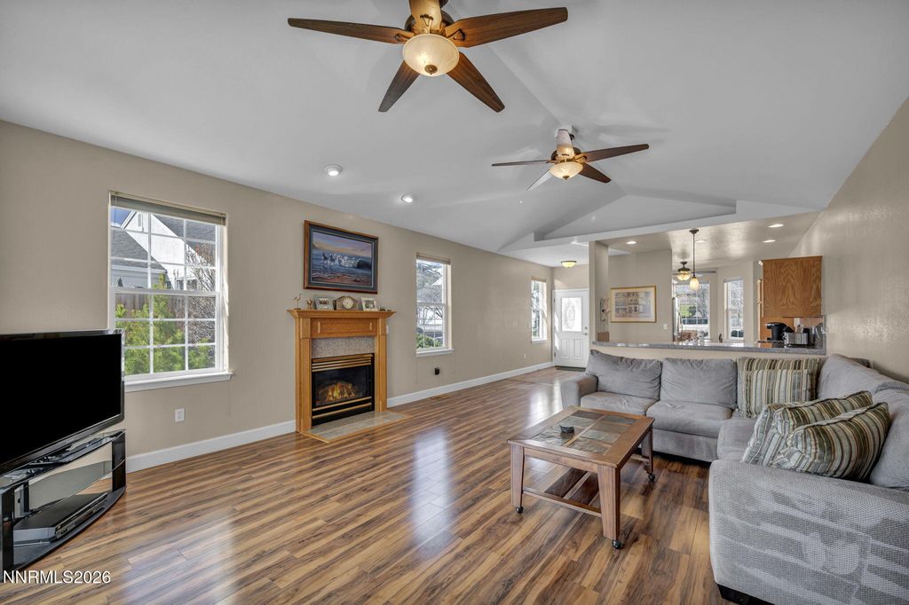 Image 12 of property listing at 2553 Chardonnay Drive, Carson City, NV 89703