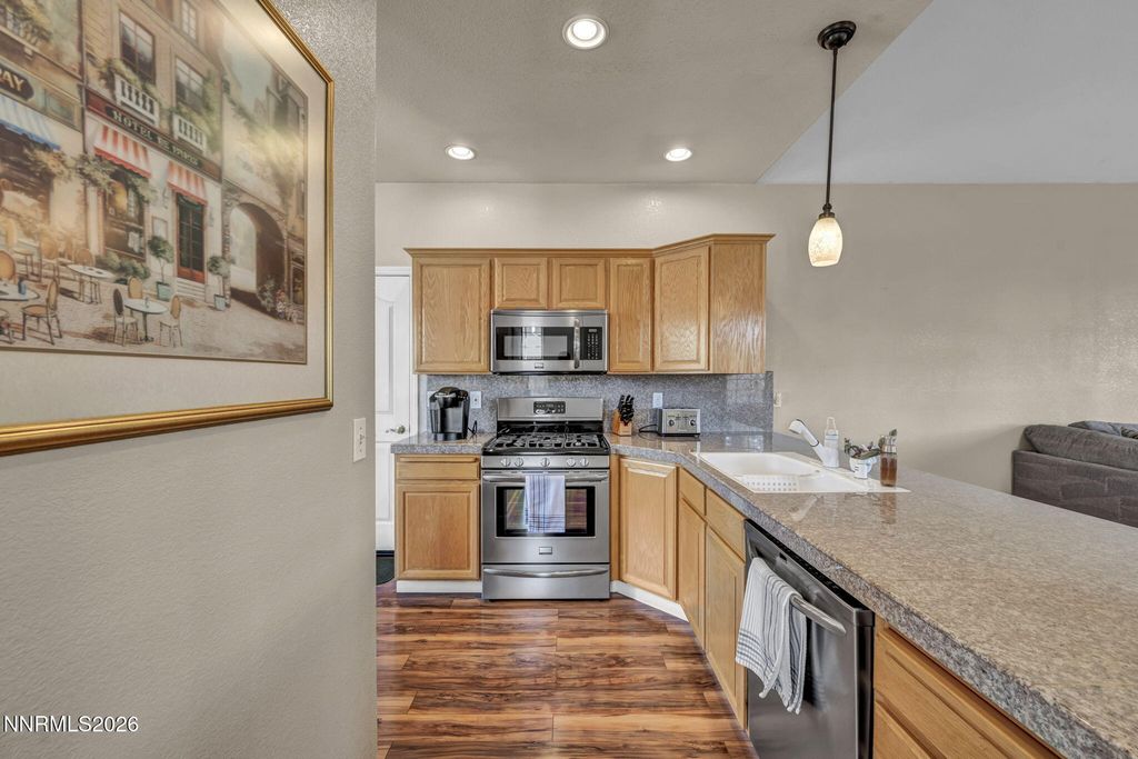 Image 18 of property listing at 2553 Chardonnay Drive, Carson City, NV 89703