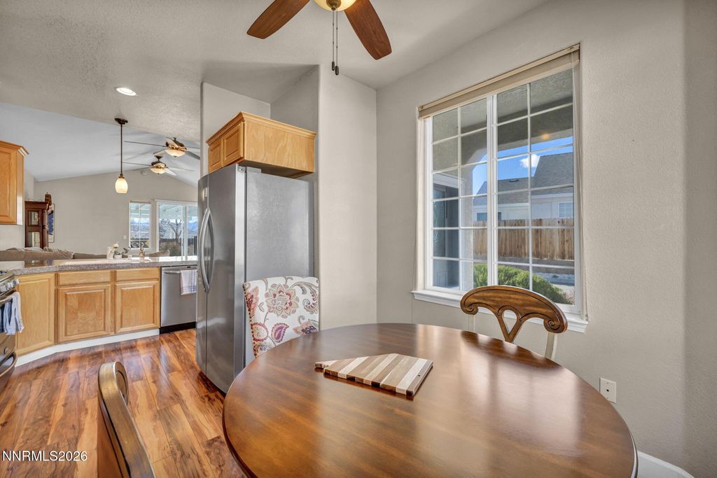 Image 34 of property listing at 2553 Chardonnay Drive, Carson City, NV 89703