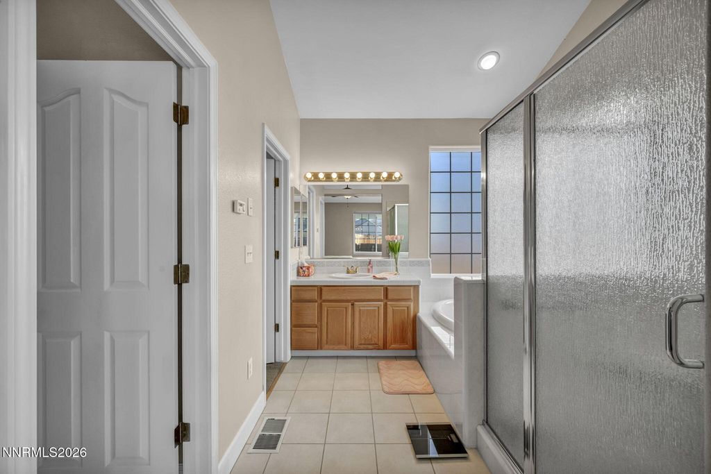 Image 39 of property listing at 2553 Chardonnay Drive, Carson City, NV 89703