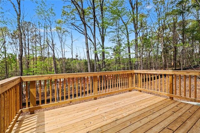 626 Walnut Creek Parkway, Pendergrass, GA 30567