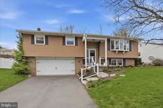 88 SCENIC DR, Denver, PA 17517