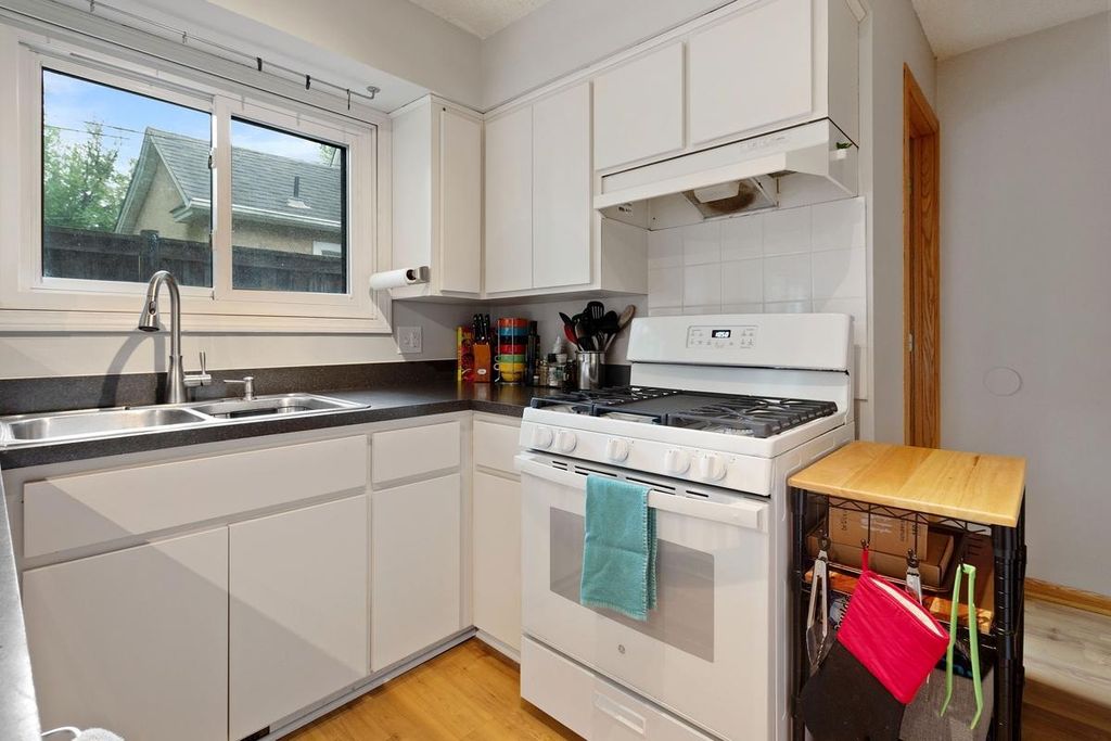 3805 E 45th Street, Minneapolis, MN 55406 — photo 2