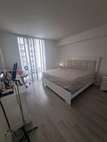 5077 NW 7th St 912, Miami, FL 33126