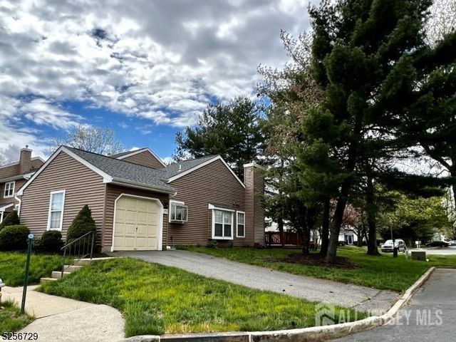 173 Jordans Circle, Franklin Twsp, NJ 08873