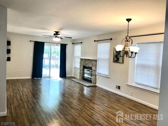 173 Jordans Circle, Franklin Twsp, NJ 08873