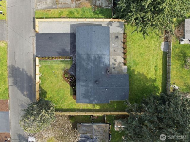 8102 Oakridge Drive SW, Lakewood, WA 98498