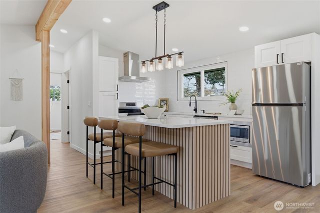 8102 Oakridge Drive SW, Lakewood, WA 98498