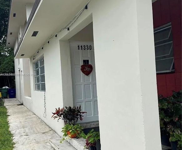 11330 Peachtree Drive, Miami, FL 33161