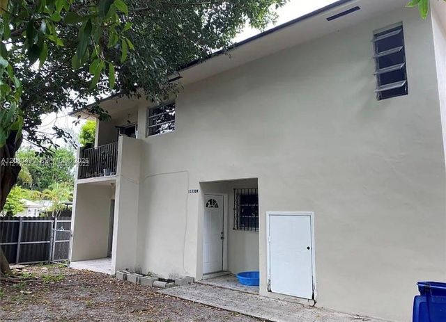 11330 Peachtree Drive, Miami, FL 33161
